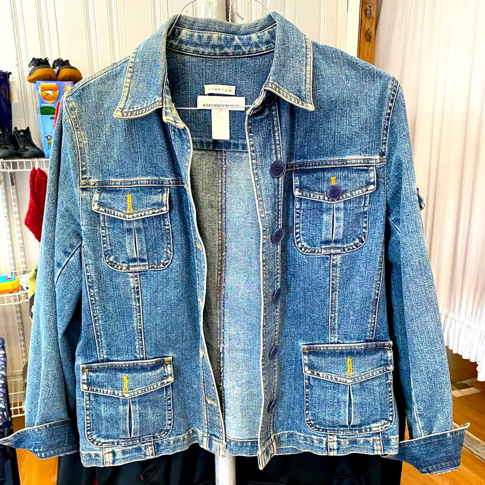 Jones New York Sport Stretch Denim Jacket. Large. Like New.